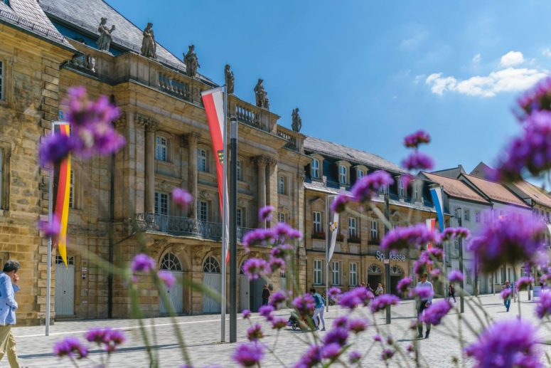 Gästeführer zeigen auch Opernhaus