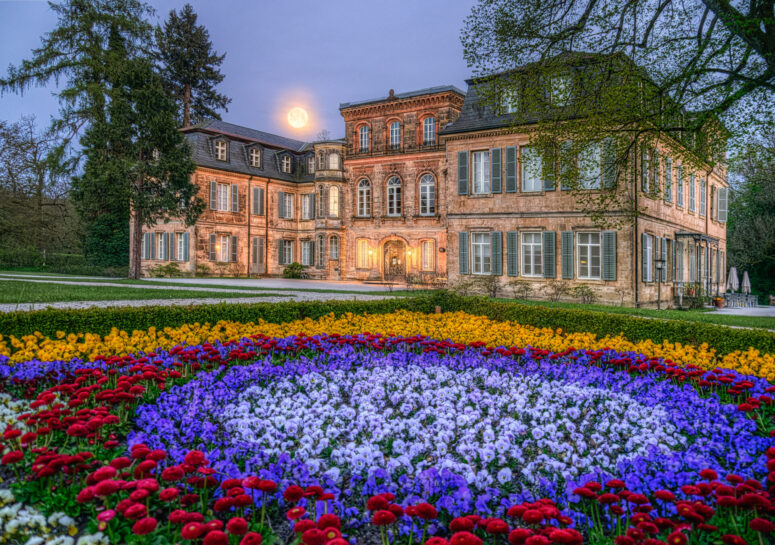 Abendliches Schloss Fantaisie_2770271-6 (c) Mikhail Butovskiy