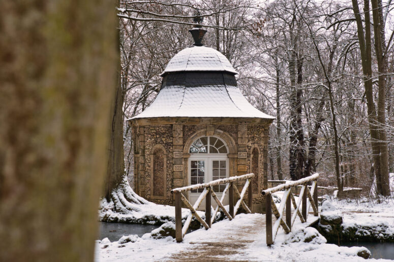 Winterlicher Park Eremitage 1 mit Schnee (c) Christopher Huth